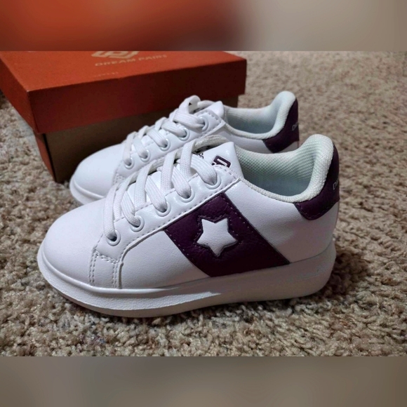 🆕️DREAM PAIRS Boys & Girls Lace up Platform Running Athletic Shoes Sz 10 NWT - Picture 1 of 6